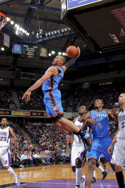 先用人后谈 先用人后谈